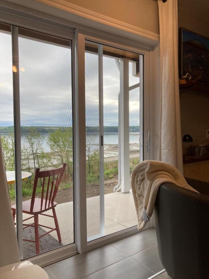 Suite 2 Fleche Du Fjord Vue Saguenay Mont Valin Saint-Fulgence Exterior photo